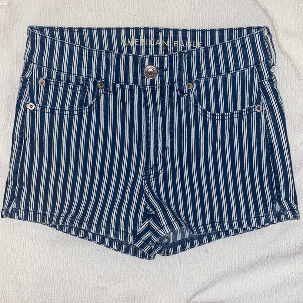 American Eagle striped stretchy shorts “hi-rise shortie”